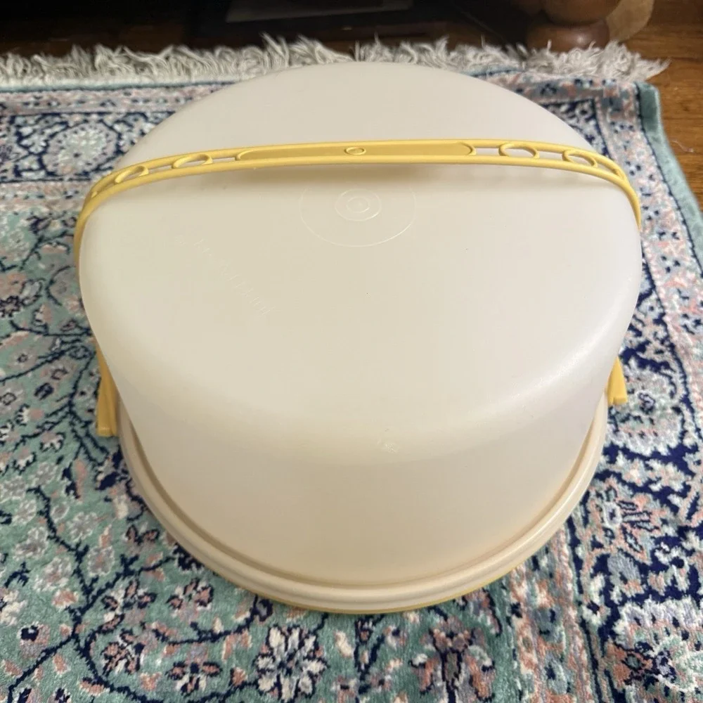 VINTAGE 3 PC CAKE TAKER CARRIER ROUND handle HARVEST GOLD KEEPER 684-5 KEEPER